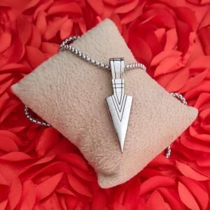 Unique Silver Plated Chain With Pendant